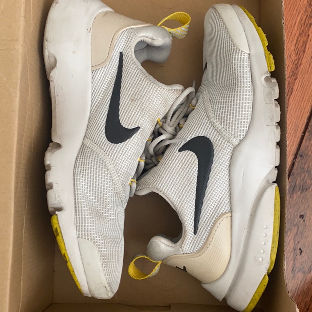 Nike presto fly (gs sizes)